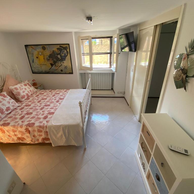 Maison Rosalie - Two-Bedroom Apartment - 9