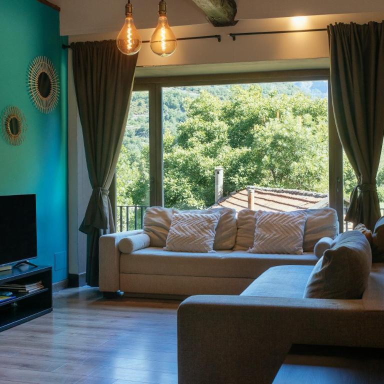 La Borda de Chelis - Two-Bedroom House - 3