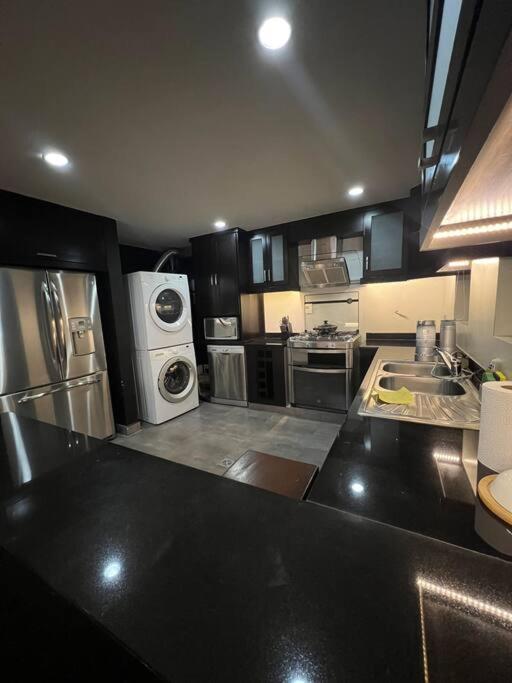 Hermoso departamento de dos habitaciones - Two-Bedroom Apartment - 2