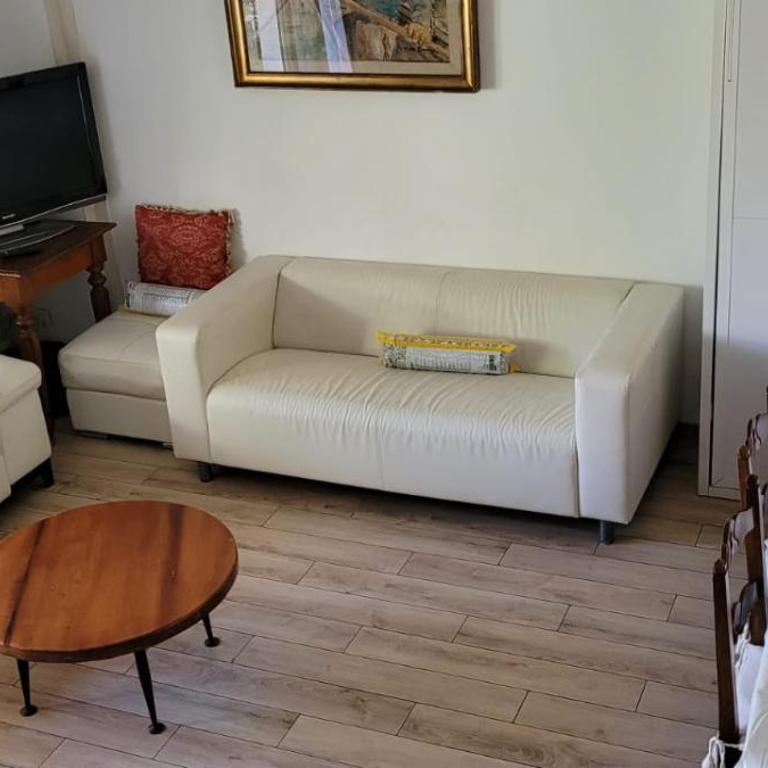 Exclusive 80 sqm apartment with private garden and terrace on the Cap d Antibes, 300 mt from sandy Plage de la Salis - Appartement - Vue sur Piscine - 20