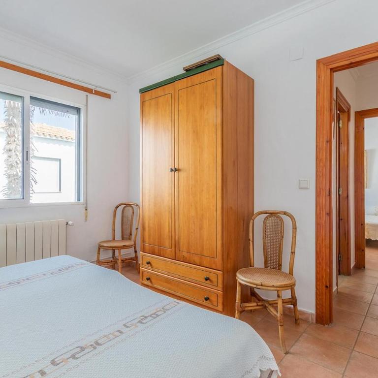 Spacious family home with Airco, private 5x10m pool, sandy beach 300m, free WiFi - Casa - 28