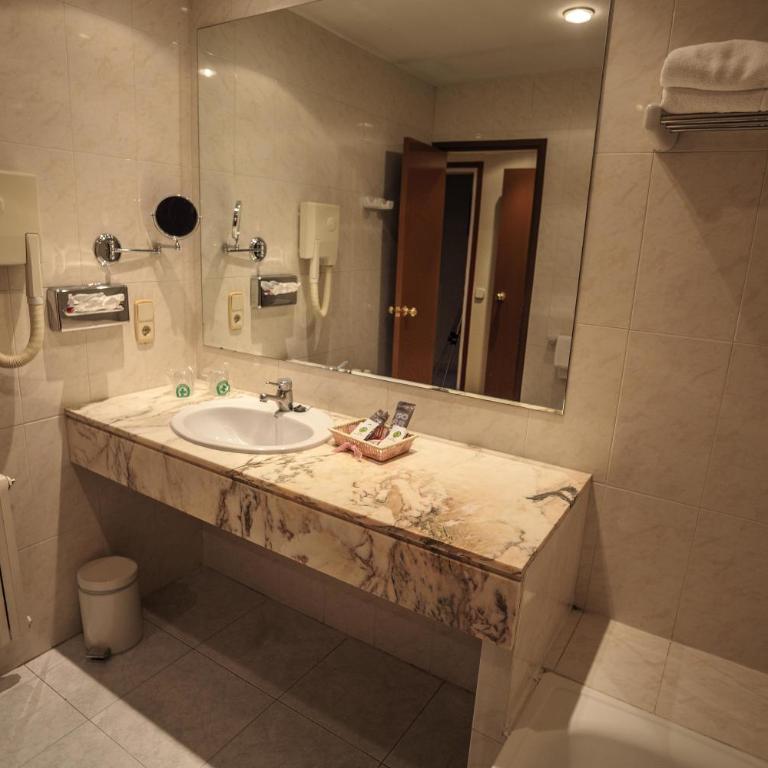 Hotel Roc Del Castell - Habitación Doble - 2 camas - 17