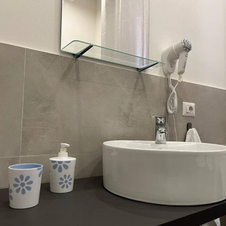 Casa Vacanze Caramagna 2 - Two-Bedroom Apartment - 20