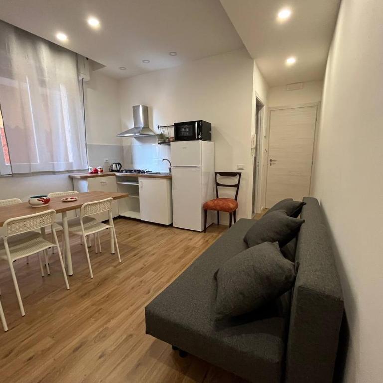 Casa Vacanze Caramagna 2 - Two-Bedroom Apartment - 8
