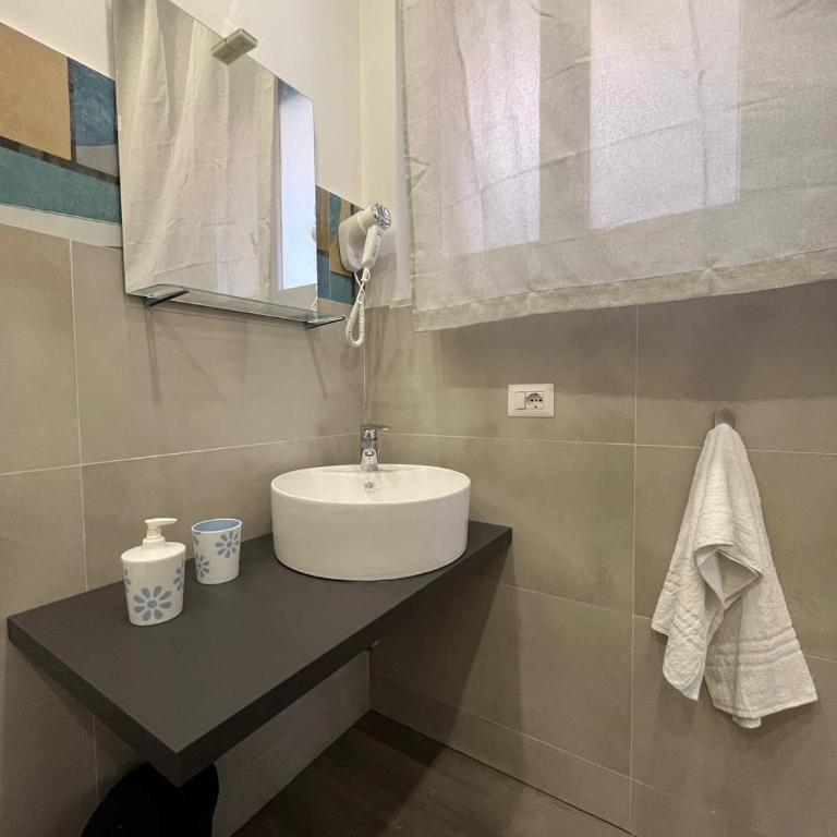Casa Vacanze Caramagna 2 - One-Bedroom Apartment - 6