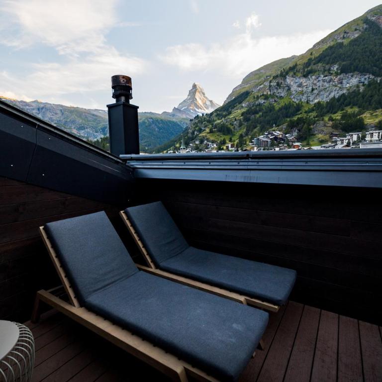 Hotel ZERMAMA Zermatt - Deluxe Suite mit Whirlpool und Blick auf das Matterhorn - 5