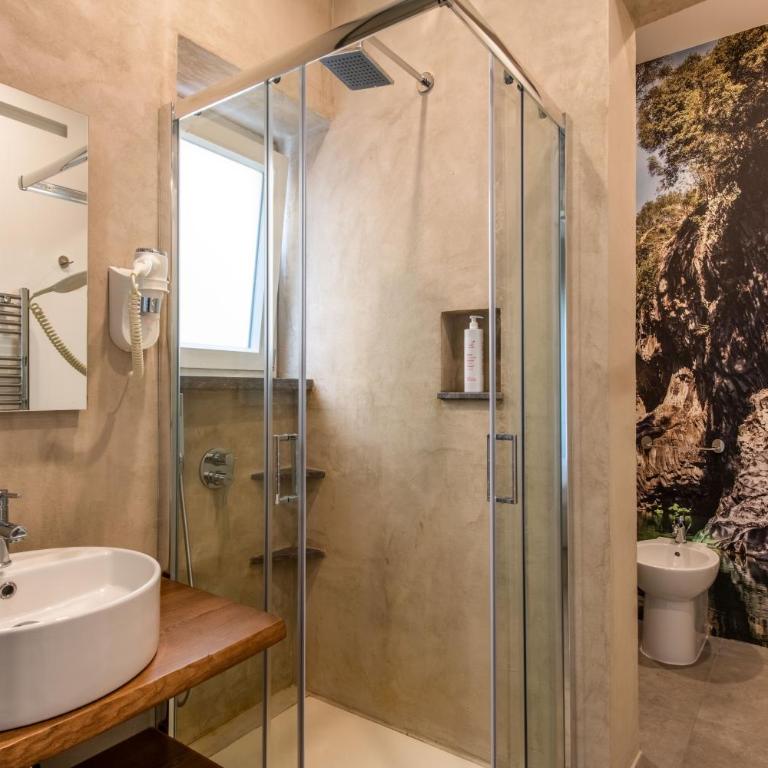 Villena Plaza by Wonderful Italy - Deluxe Double Room with Balcony - 12
