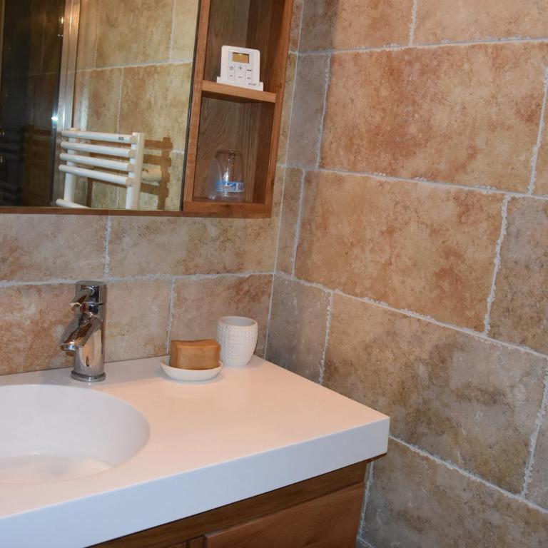 Chalet chaleureux récent 10 pers près pistes - FR-1-464-168 - Chalet 3 Chambres - 6