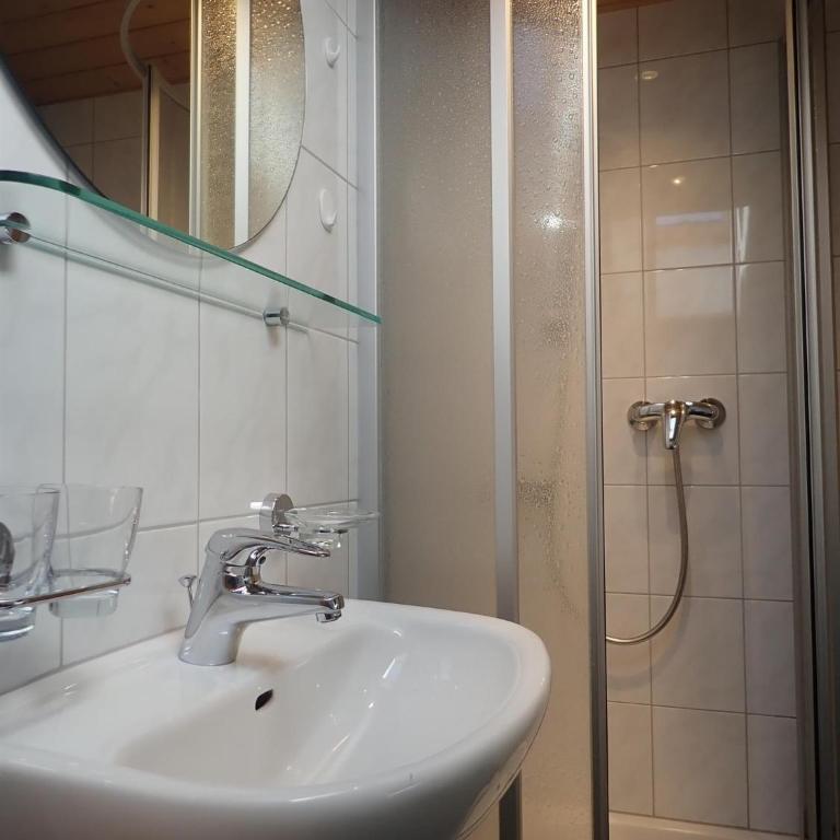 Haus Tuklar - Apartamento con ducha - 3
