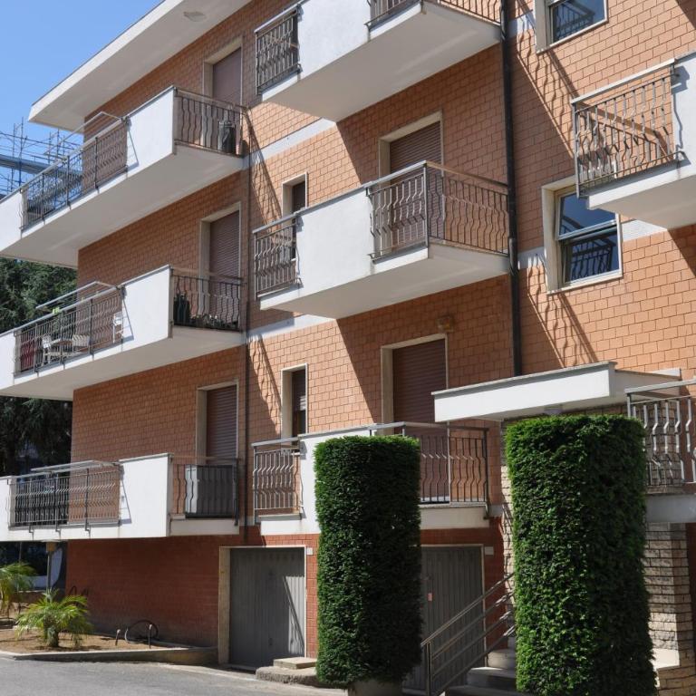 VIALE REPUBBLICA 307 2 - Appartamento con Balcone - 28
