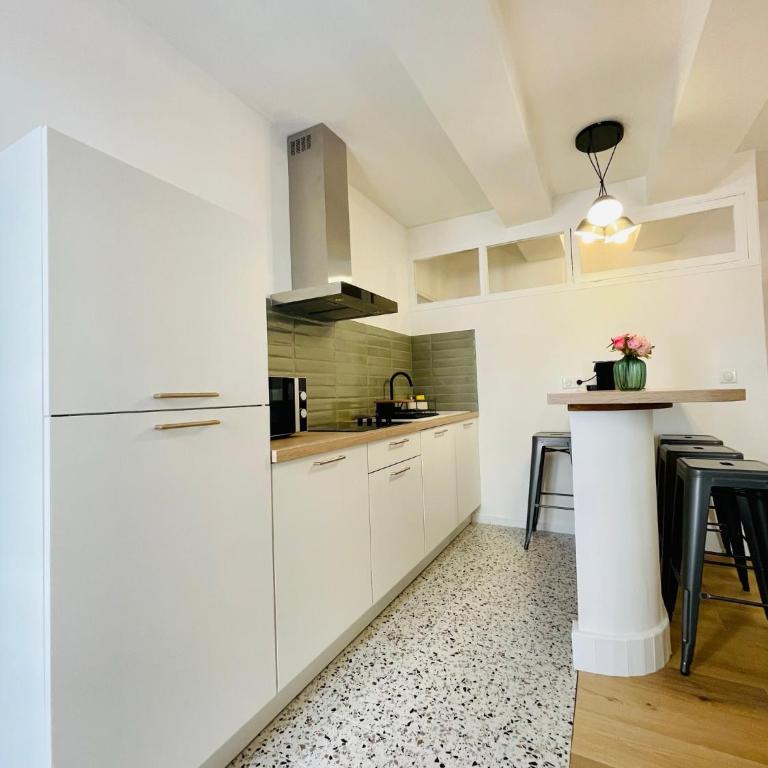Superbe appartement T2 en plein centre d'Ajaccio, rue Fesch - Appartamento con 1 Camera da Letto - 2
