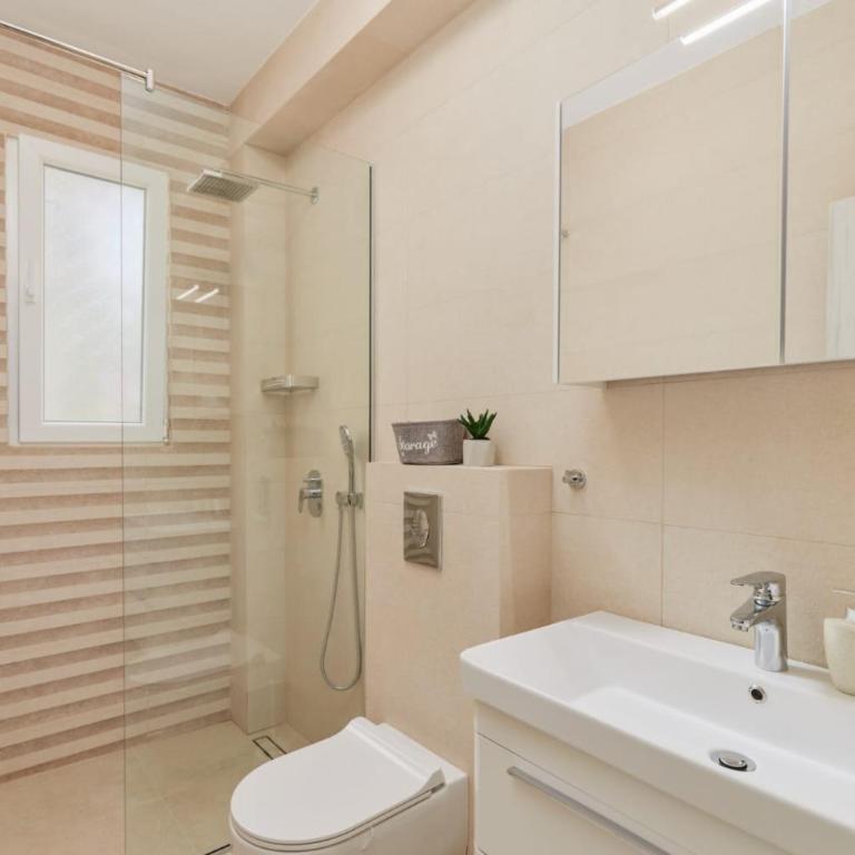Petrovic apartmani - Apartman sa 3 Spavaće Sobe - 2