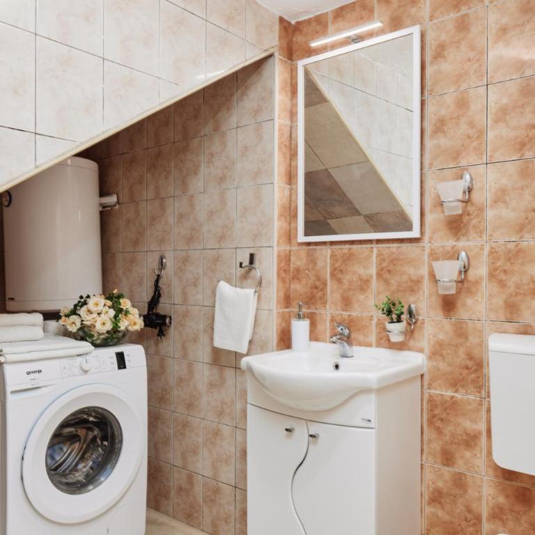 Kotor Sunrise Apartments - Duplex Apartment - 11