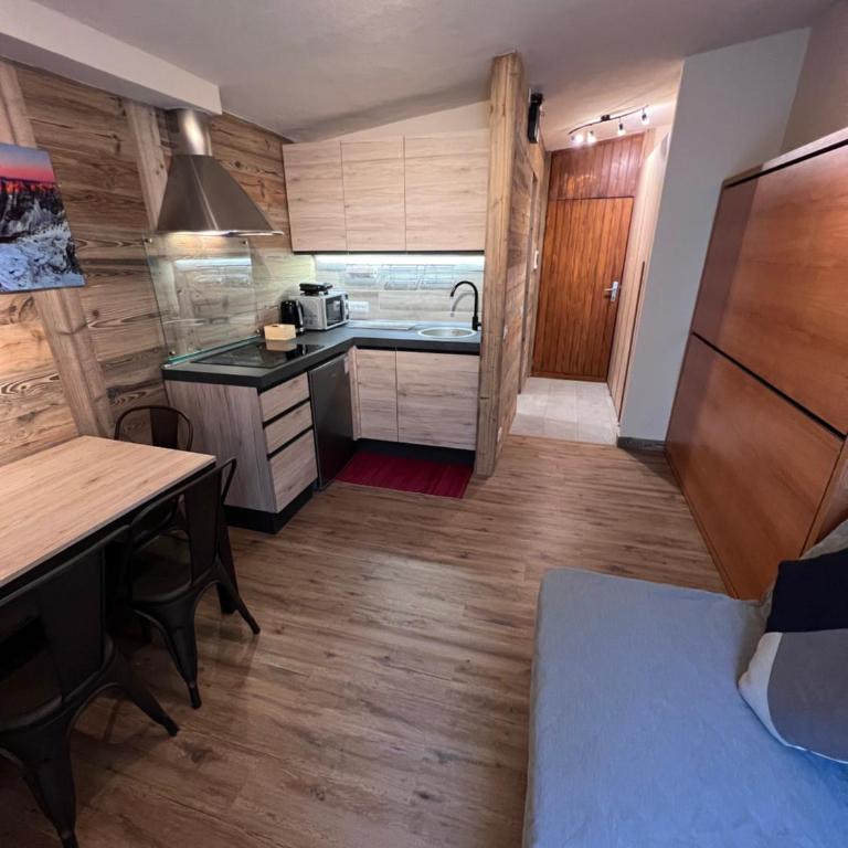 CASA CERVINIA SHUSS 2 - Appartamento con 1 Camera da Letto - 2