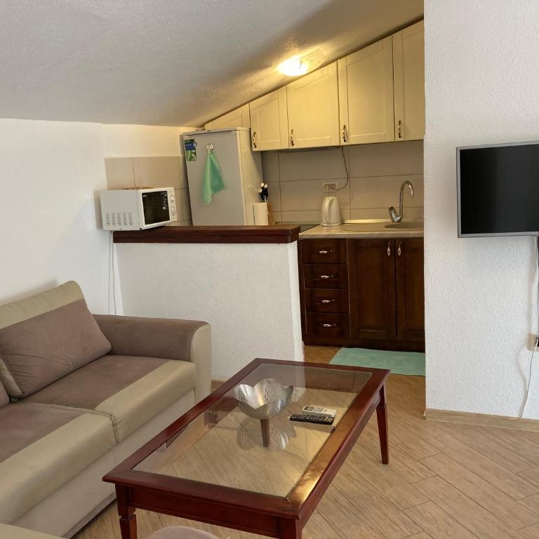 Mystras Apartments - Two-Bedroom Apartment - 14