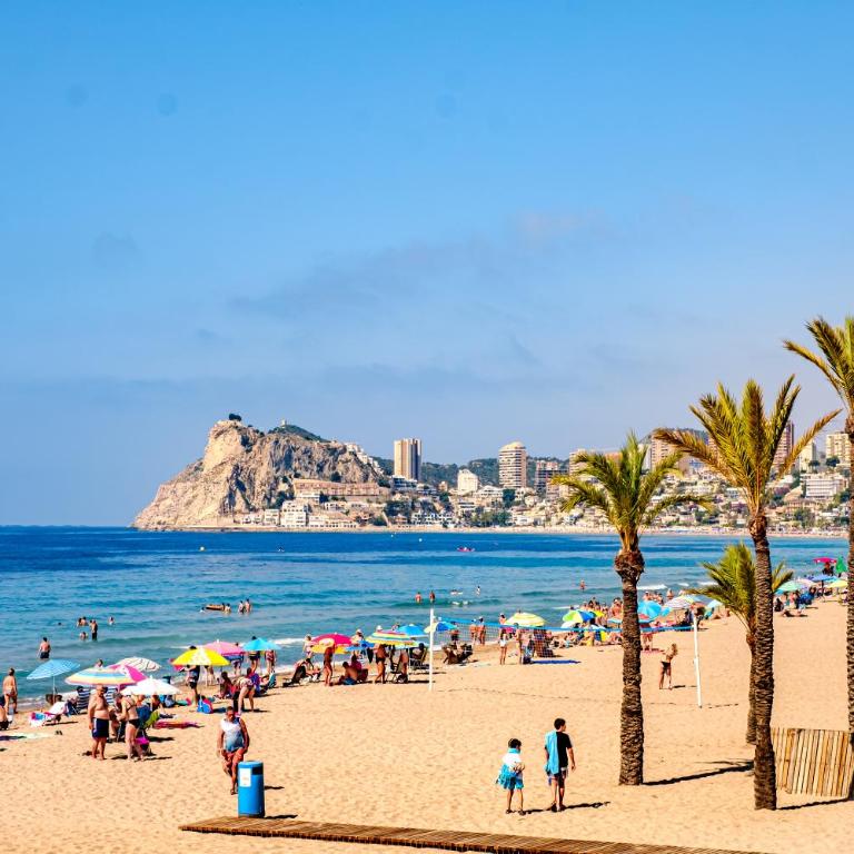 See the Sea Miramar apartment - 150m to the beach - Two-Bedroom Apartment - 4