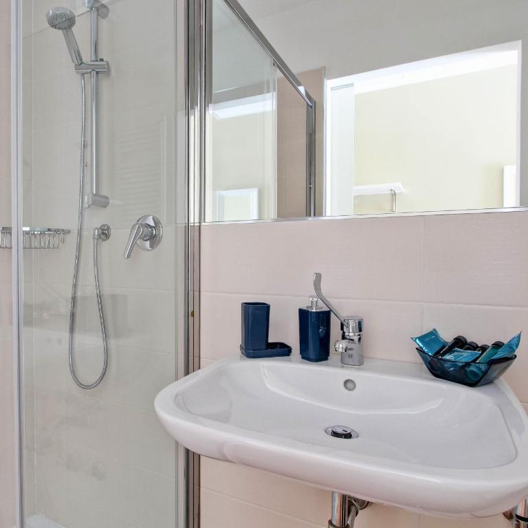 The river corner - Budget Doppelzimmer - 5