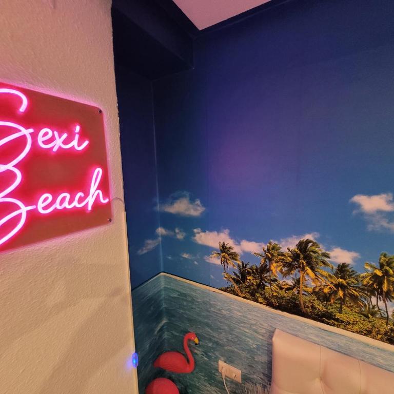 Sexi-Beach - One-Bedroom Apartment - 65