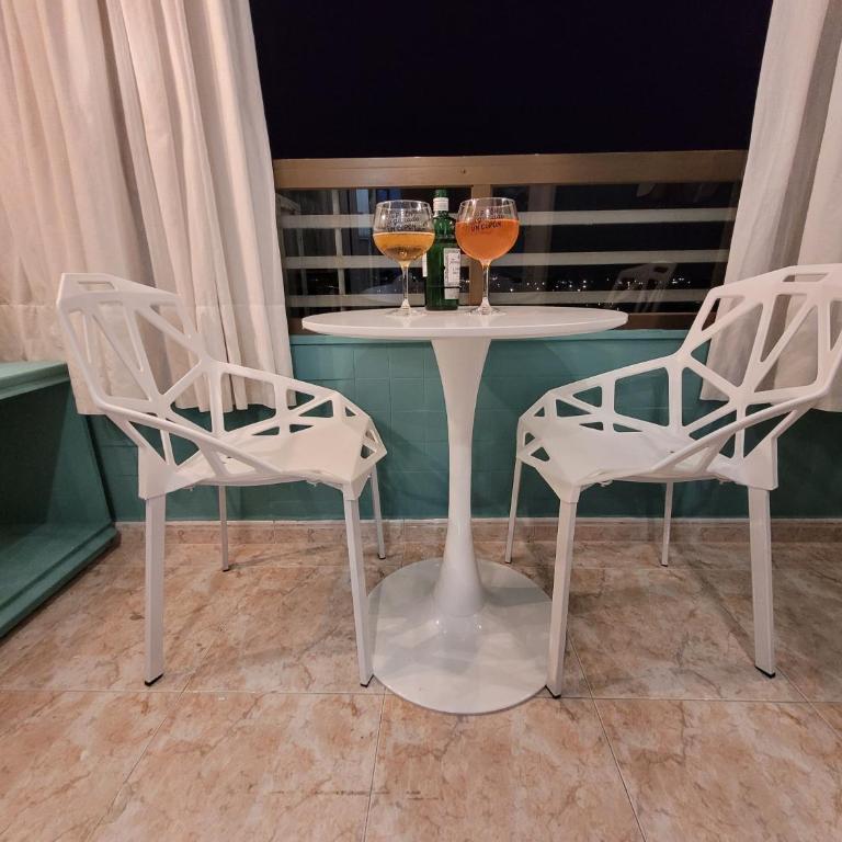 Sexi-Beach - One-Bedroom Apartment - 13
