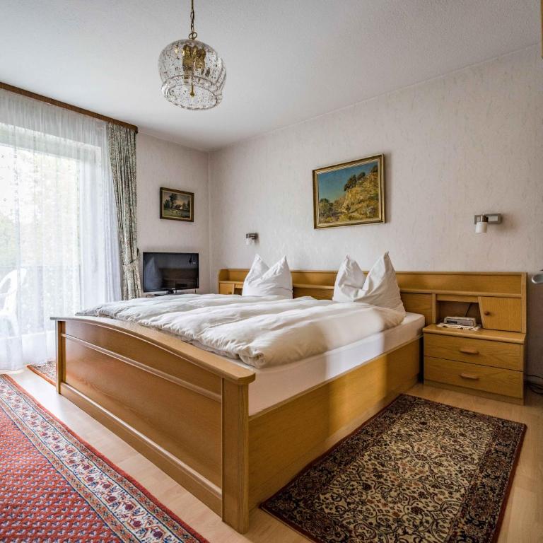 Gästehaus Christa Mauerer - Doppelzimmer mit Bergblick - 8