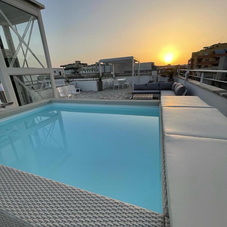 Attico panoramico vista mare - Appartamento con 2 Camere da Letto - 2