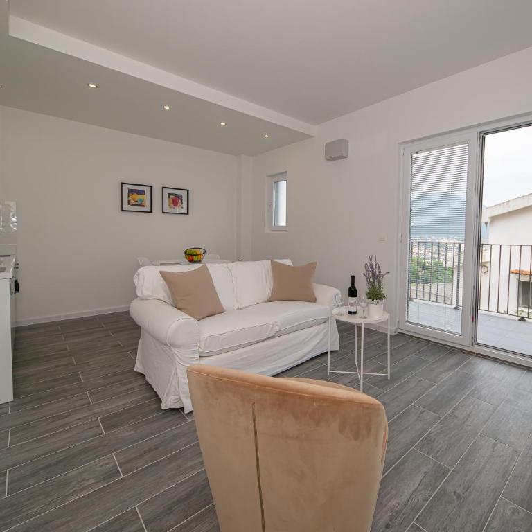 Sea View Apartments - Deluks Dvokrevetna soba sa Bračnim Krevetom, Balkonom i Pogledom na More - 23