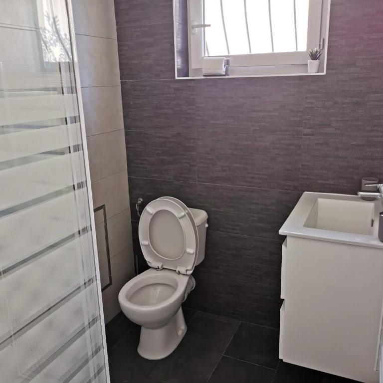 Appartement climatisé Golfe-Juan plage - One-Bedroom Apartment - 9