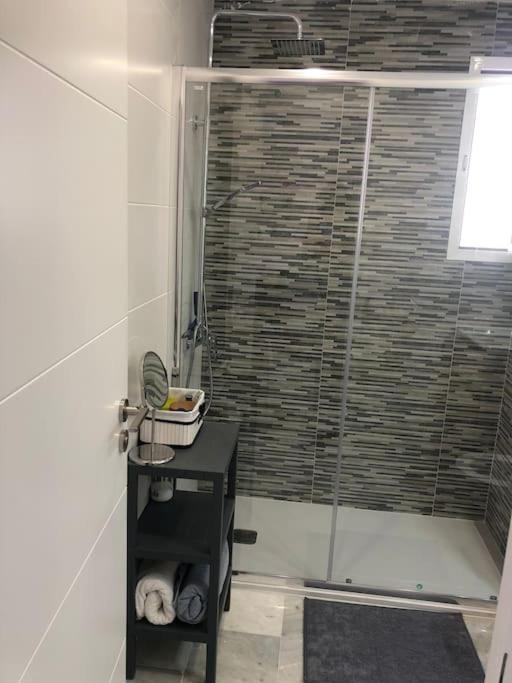 Encantador apartamento residencial con piscina - Two-Bedroom Apartment - 39