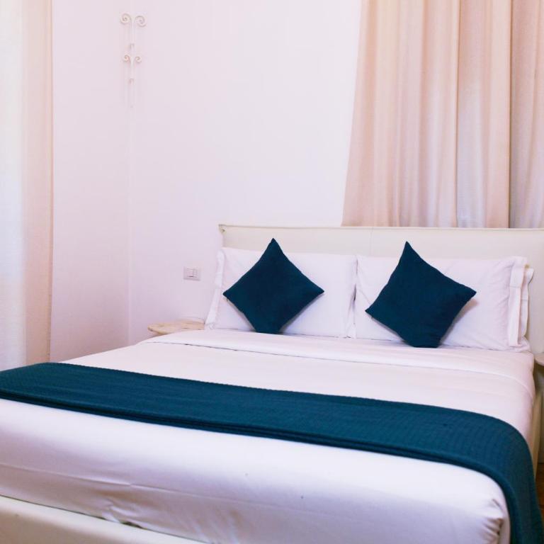 La Villa bed & breakfast - Double Room with Private Bathroom - 12