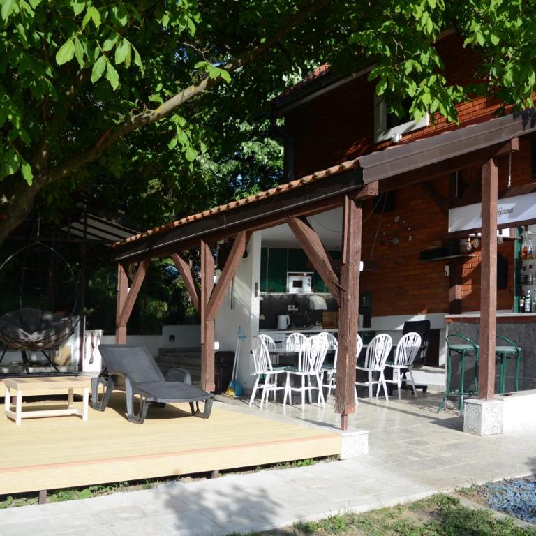 Villa Dijana - Pool, Spa, Outdoor Kitchen - Three-Bedroom Villa - 2