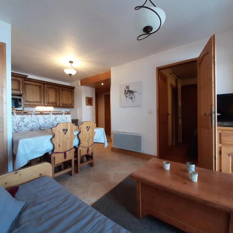 Appartement calme avec balcon, accès direct aux pistes - FR-1-346-417 - Apartment - 3