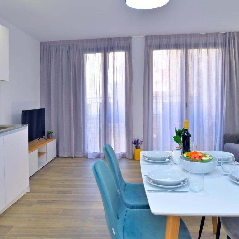 Myflats Luxury Old Town - One-Bedroom Apartment - 9