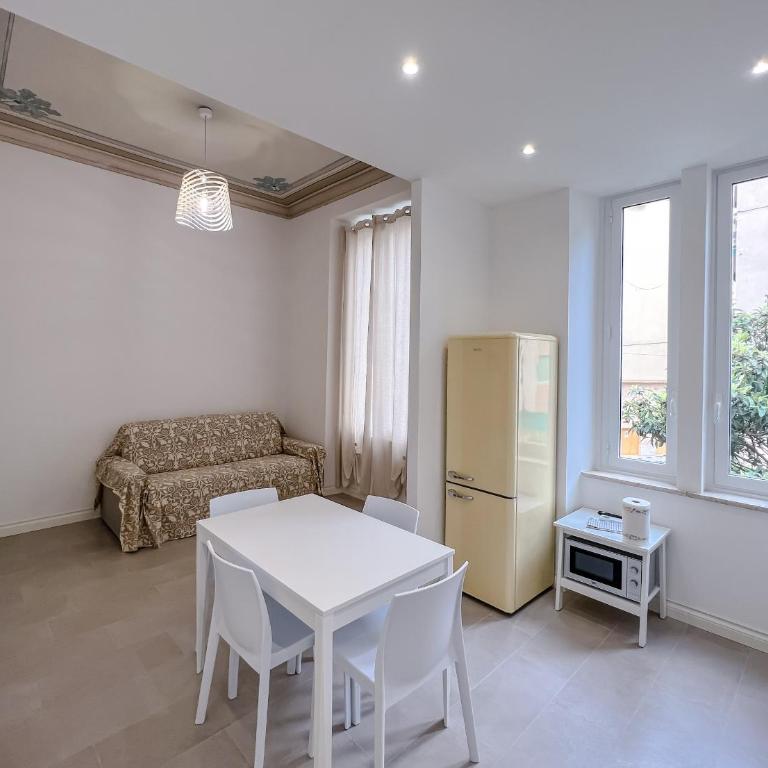 Appartamento in Villa del '900 (C) - Appartamento con 2 Camere da Letto - 10
