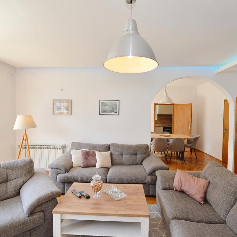 Seafront Apartments House 44 Private Balcony Old Town View - Three-Bedroom Apartment with Sea View - 43