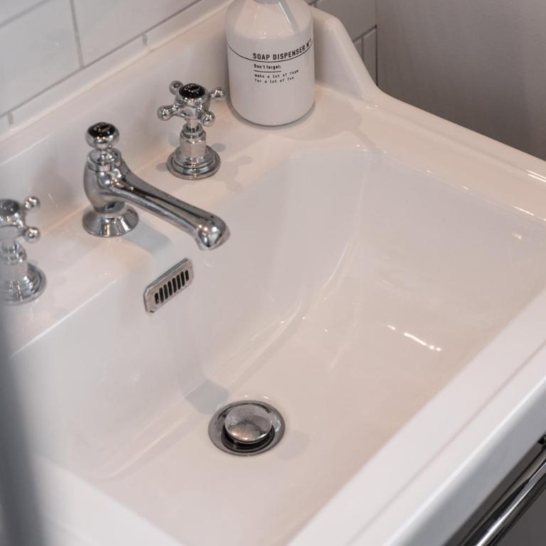 Superbe Loft Rumilly, 2 à 6 pers, 100 m2, proche ANNECY et AIX LES BAINS - Appartement 3 Chambres - 35