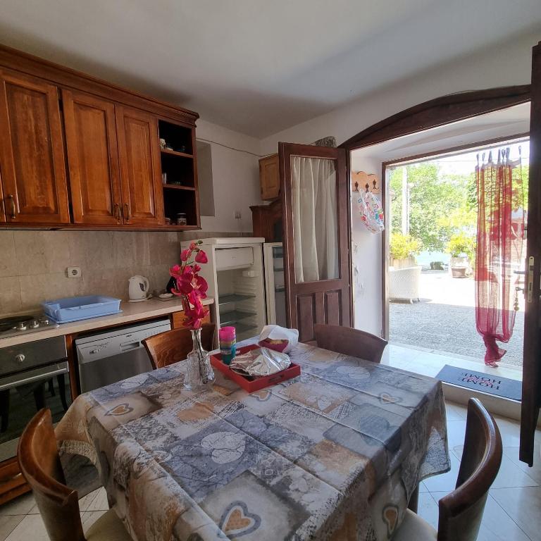 Apartment Jovan2,on the beach with free Wi-Fi - Two-Bedroom Apartment - 22