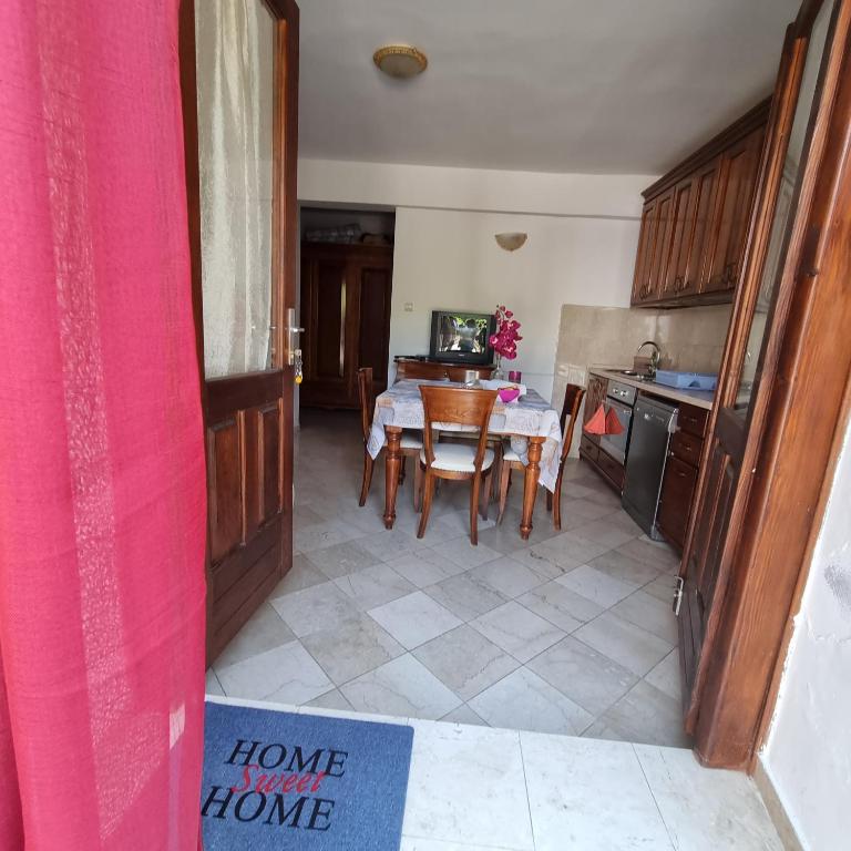 Apartment Jovan2,on the beach with free Wi-Fi - Two-Bedroom Apartment - 20