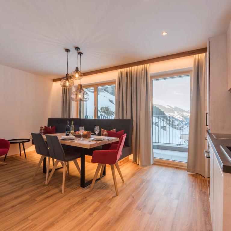Hotel Apart Piz Mundin - Apartment mit Balkon - 4