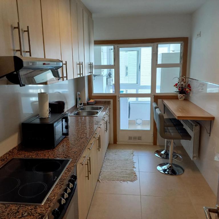 O lar de Sara III - Three-Bedroom Apartment - 10
