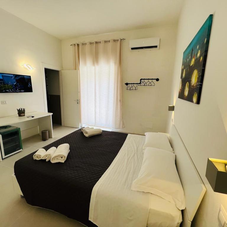 Pirro’s rooms - Camera Matrimoniale con Bagno Privato - 1