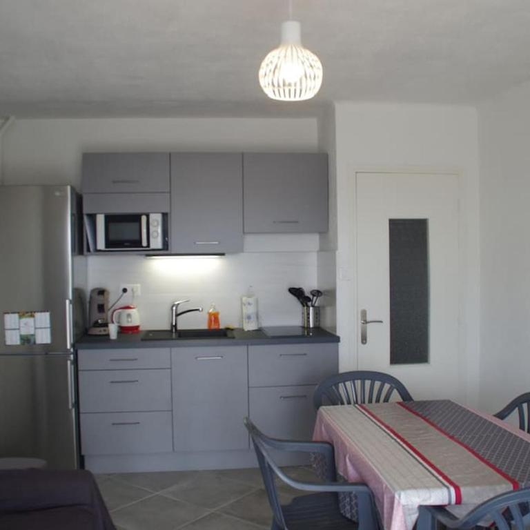 Superbe appartement avec vue sur le port et plage - Apartamento de 1 dormitorio - 7