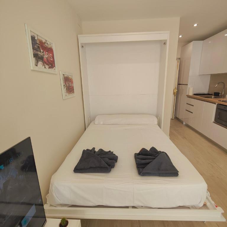 Coconut Design Studio in the Heart of Nogalera City Center Torremolinos BY NAMASTE ELITE - Apartamento Estudio - 19