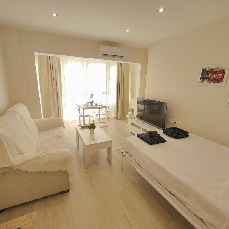 Coconut Design Studio in the Heart of Nogalera City Center Torremolinos BY NAMASTE ELITE - Apartamento Estudio - 28