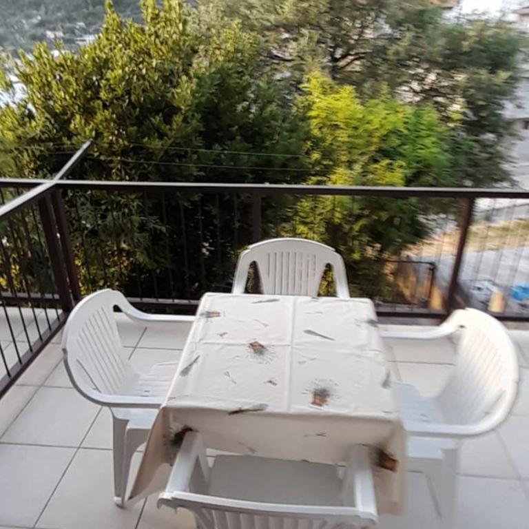 Guest house Ruzica - Dvokrevetna Soba sa Bračnim Krevetom i Sopstvenim Kupatilom - 4