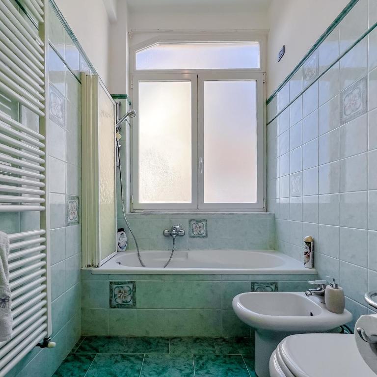 Grande appartamento in zona tranquilla - Apartamento de 2 dormitorios - 10