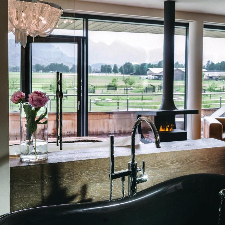 Das König Ludwig - Adult Only - Deluxe Suite mit Bergblick - 1