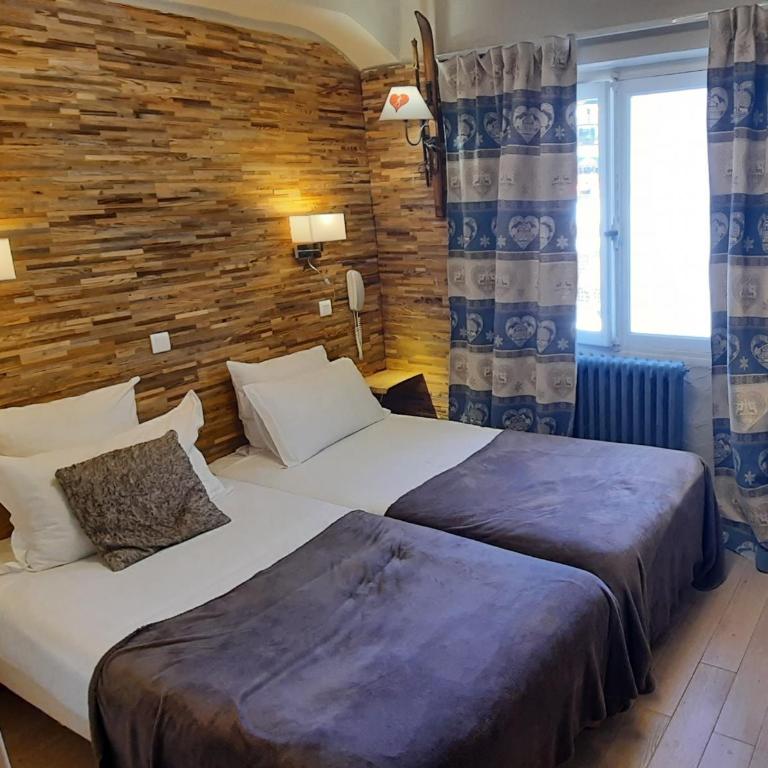 Hôtel Chastellares - Chambre Familiale - Vue sur Montagne - 2