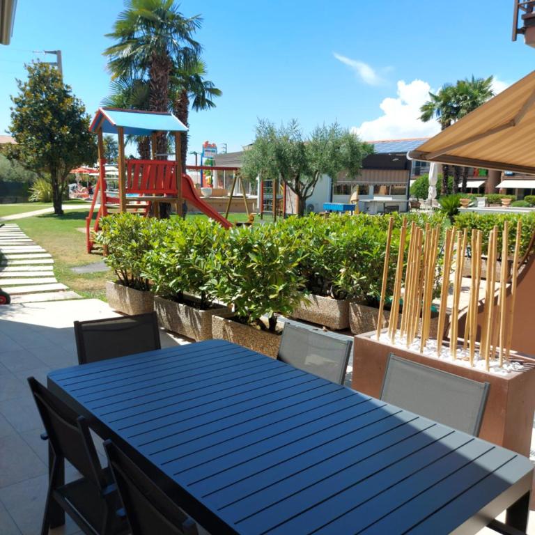 Residence La Margherita - Appartamento Deluxe con 2 Camere da Letto - Dependance con Vista Piscina - 1