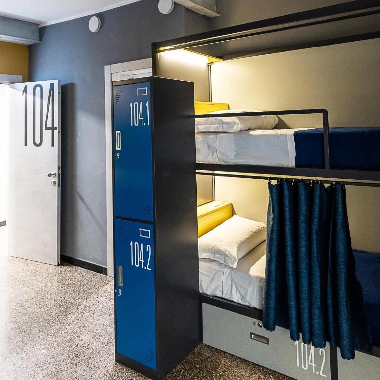 Marathon Hostel - Posto Letto in Dormitorio Femminile con 6 Letti e Bagno Privato Interno - 3