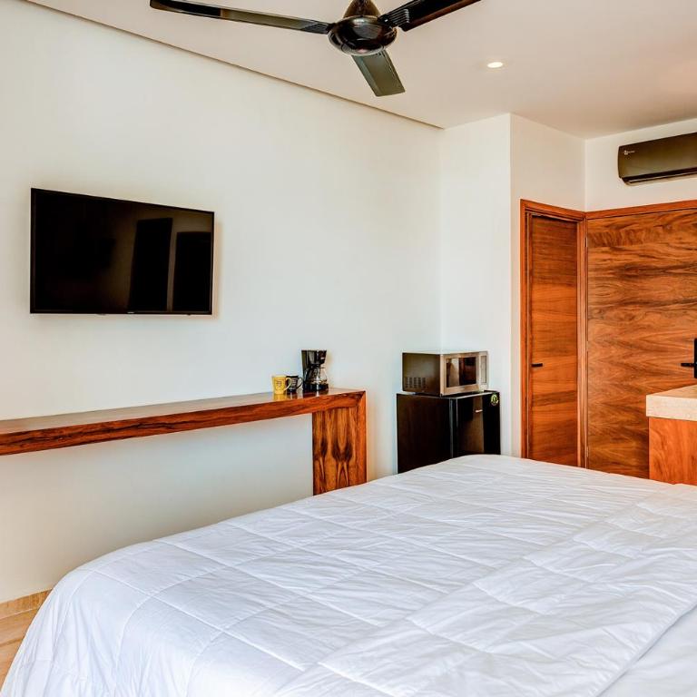 Chic Condotel with Roof Pool 10-Min Walk to Beach - Appartement 2 Chambres - 13